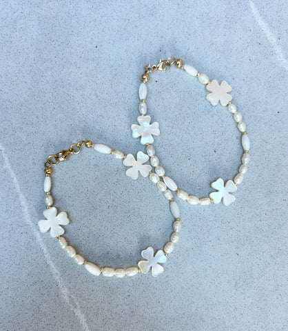 Mother of Pearl Clover Bracelet