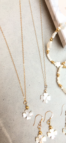 Mother of Pearl Clover Necklace